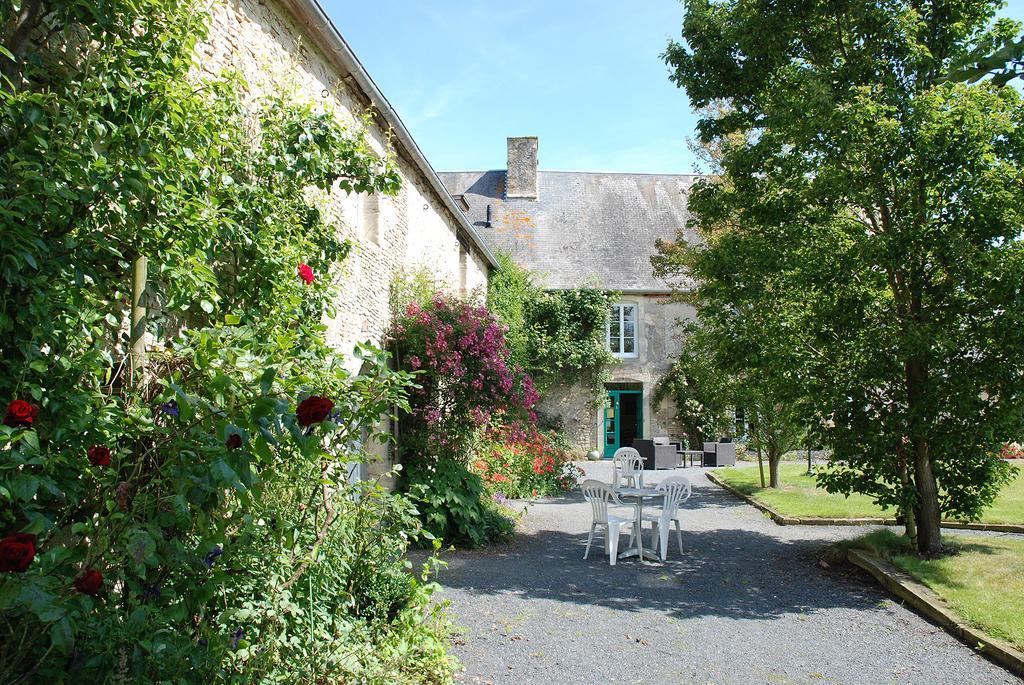 Chambres D'Hotes Les Pieris Grandcamp-Maisy Exterior foto